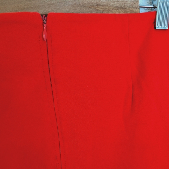 Bodycon Red Skirt - Joe Fresh size 8 - Picture 3 of 8